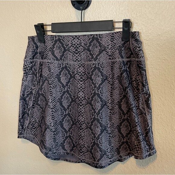 DSG Womens Gray Snakeskin Skort Size M Skirt Dicks Sporting Goods Workout H3 - Picture 3 of 13